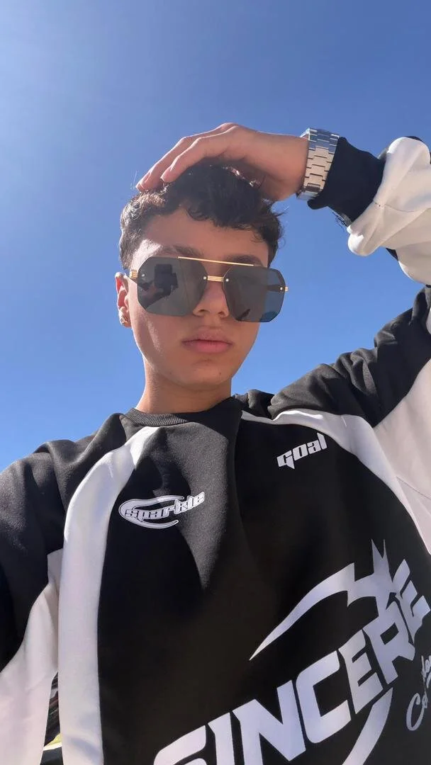 XXX Porn Photo of Nude fercho_steel_twink 3