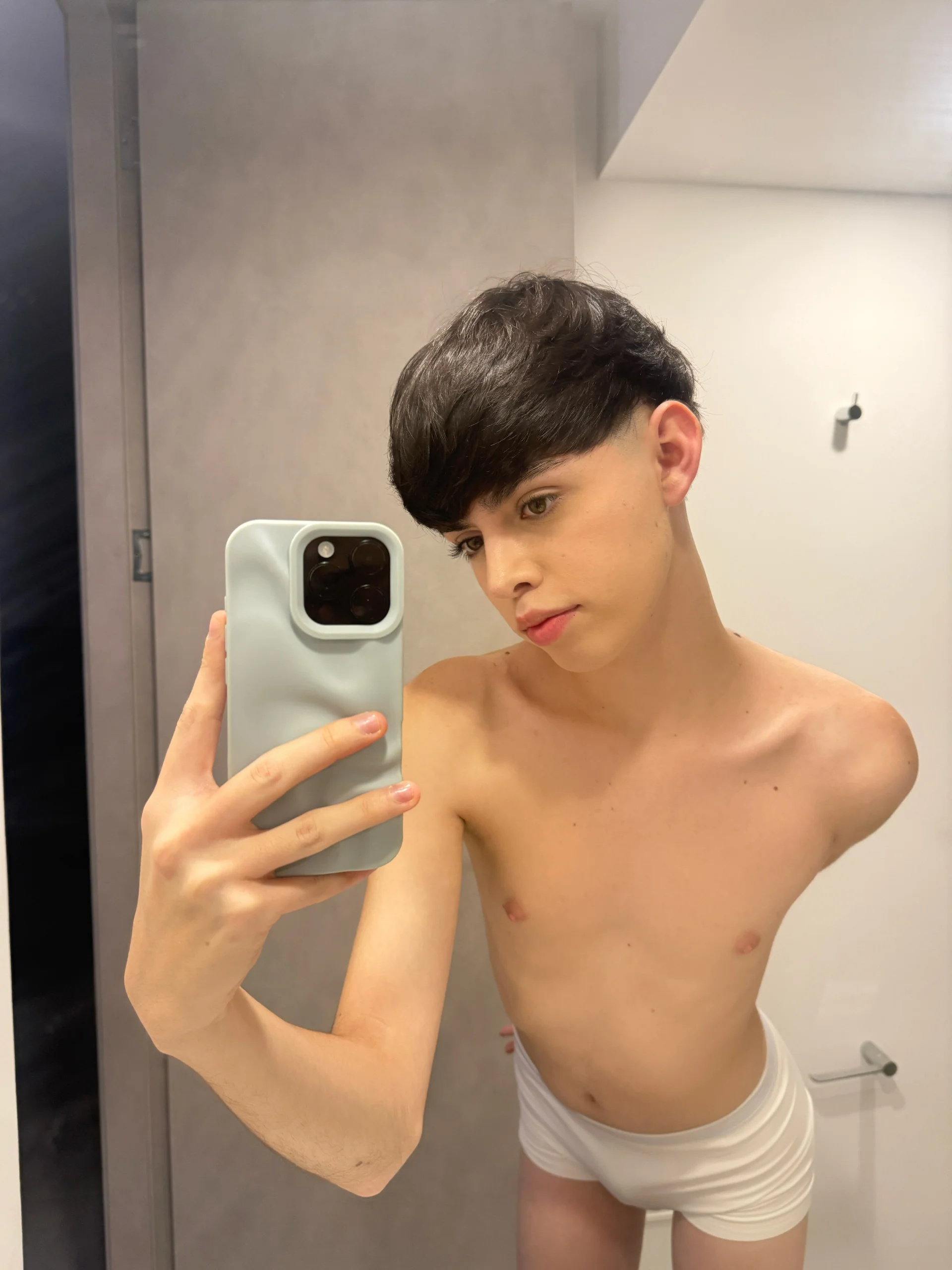 XXX Porn Photo of Nude sebbyrose 1