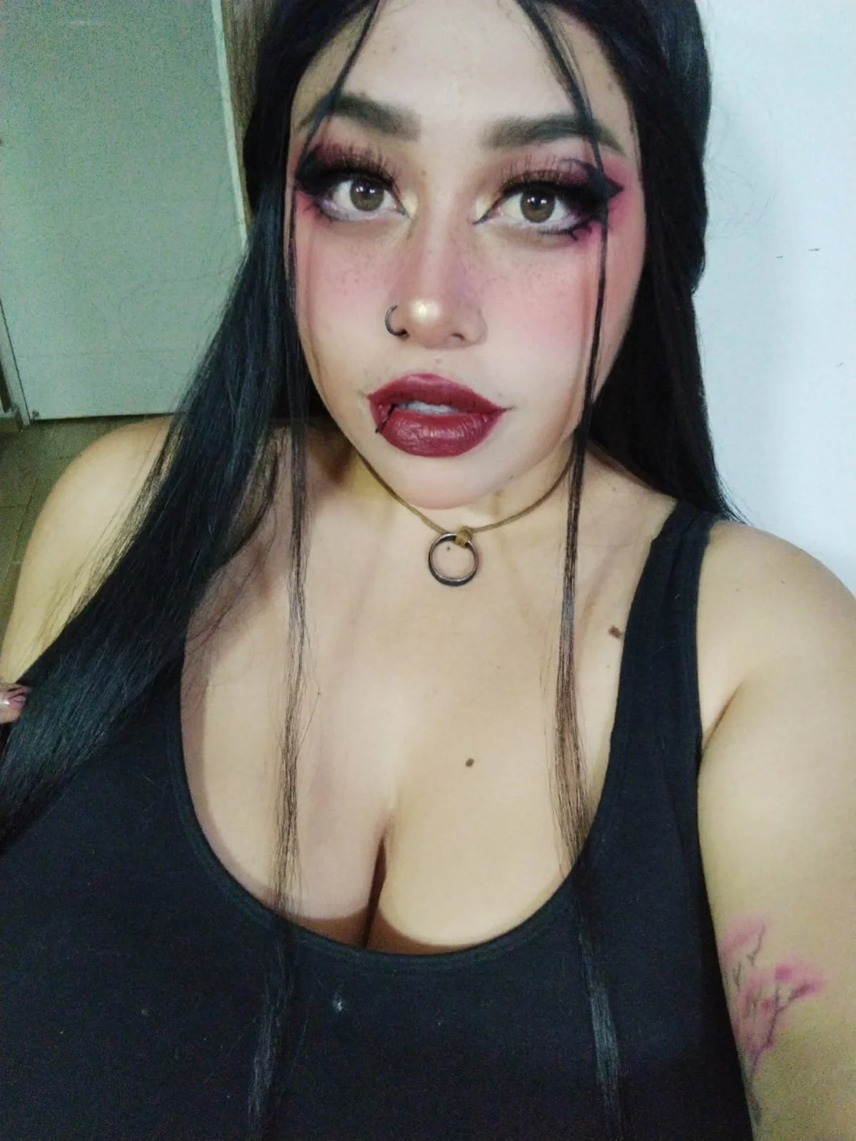 XXX Porn Photo of Nude poison_doll2 3
