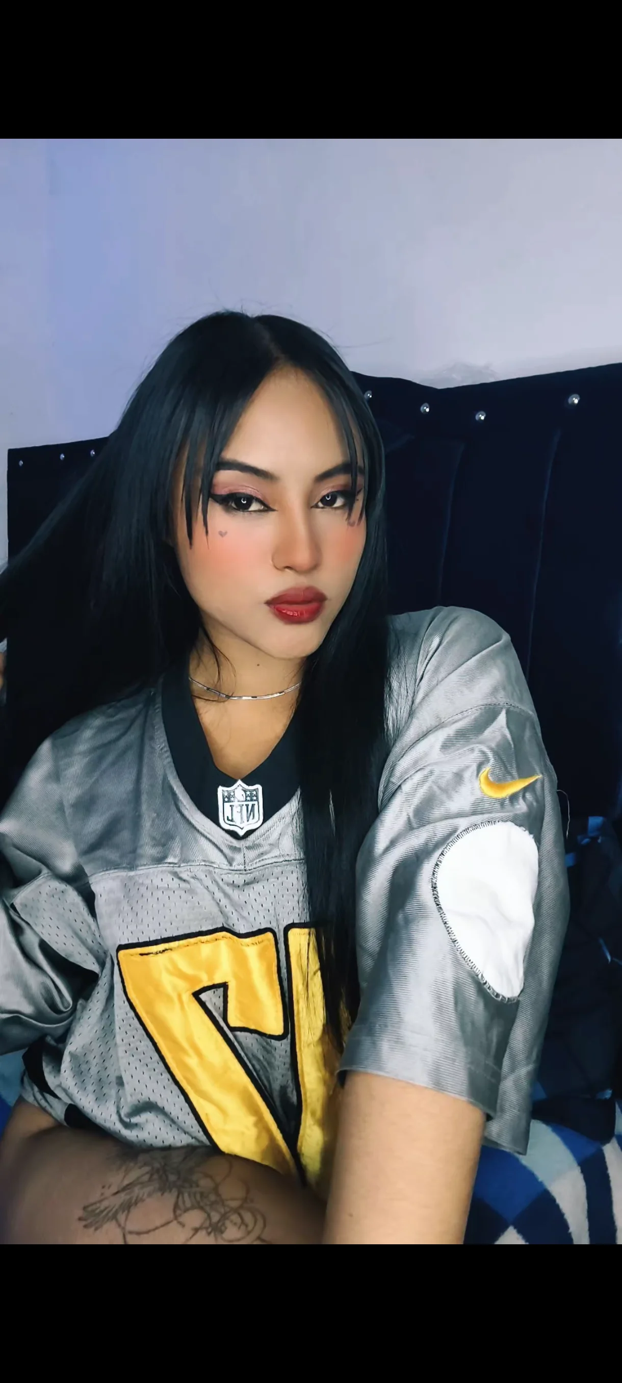 XXX Porn Photo of Nude bella_warzon 1