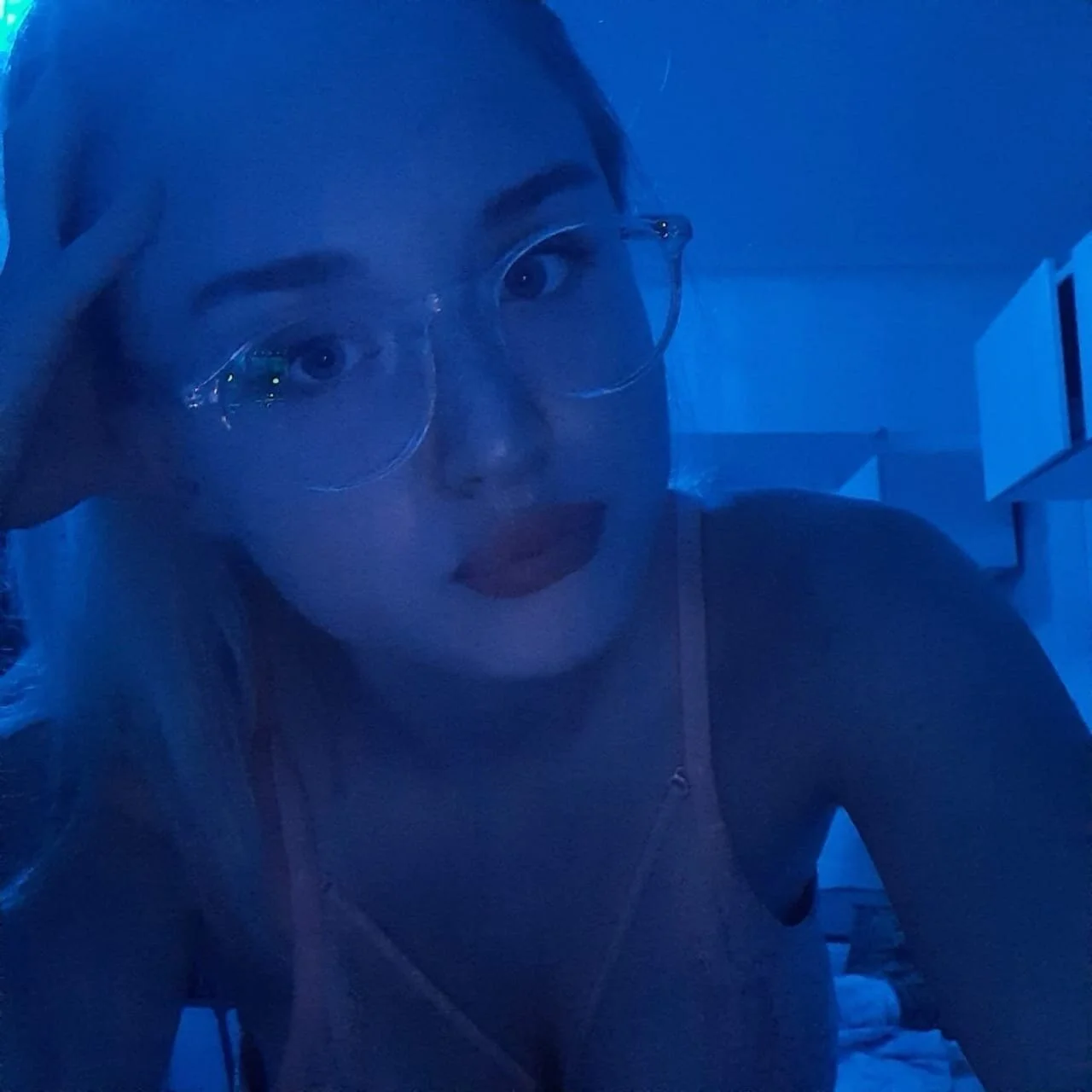 XXX Porn Photo of Nude Linda_Roxy 1