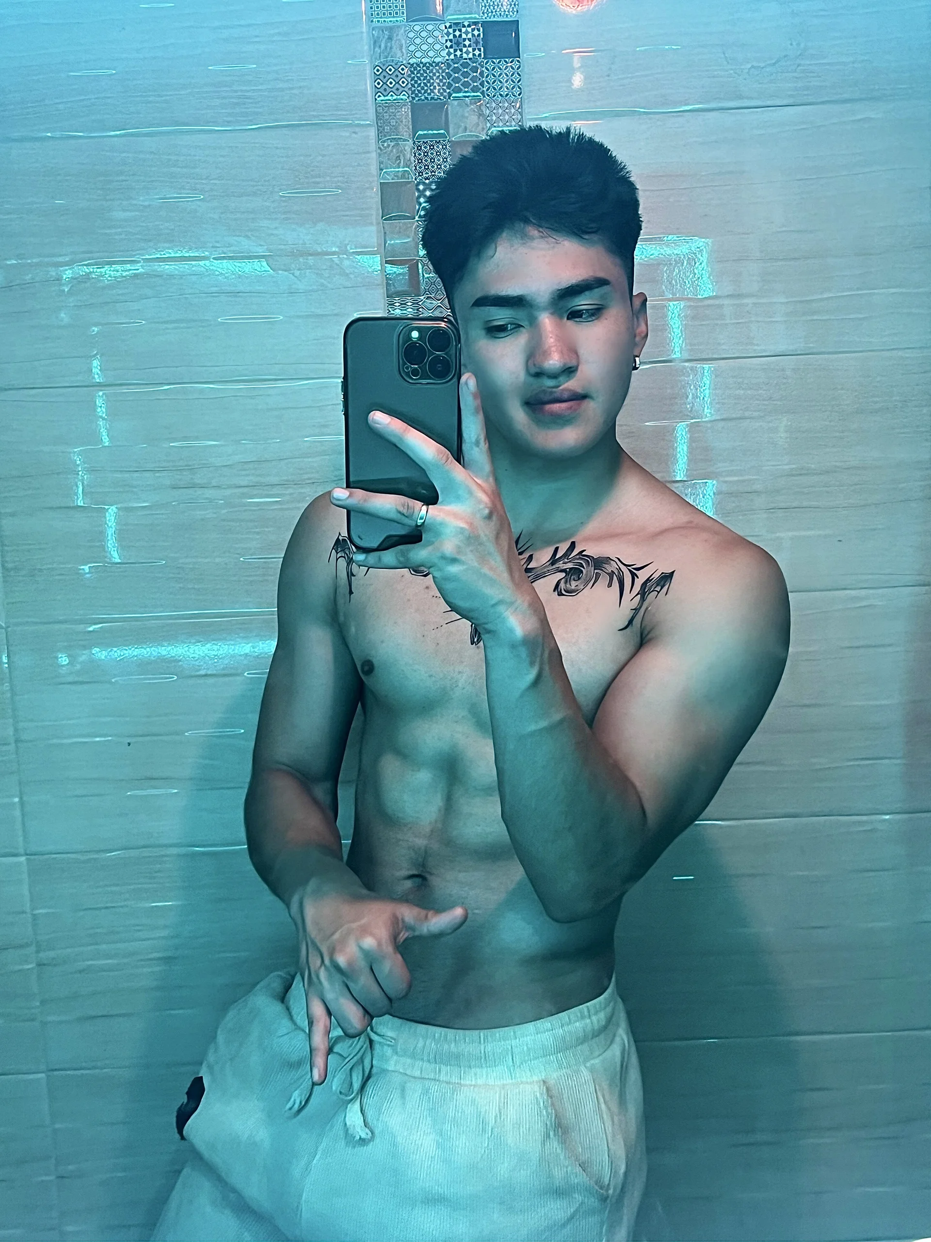 XXX Porn Photo of Nude myc_hot 2