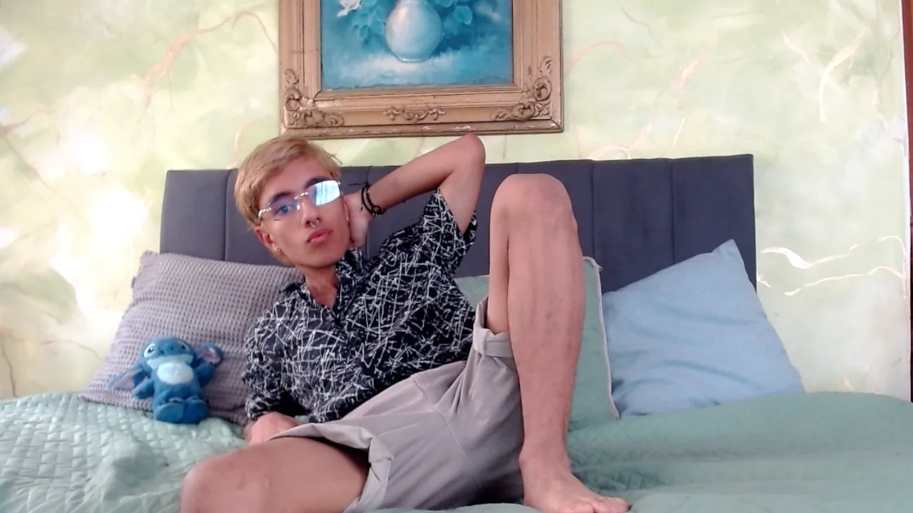 XXX Porn Photo of Nude abraham_xo 17