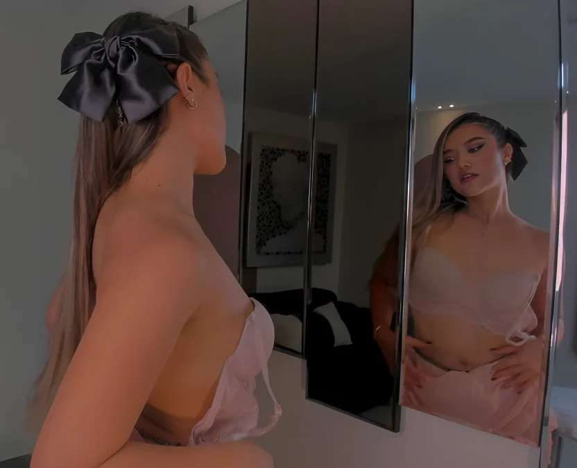 XXX Porn Photo of Nude RebeccaHudson 121