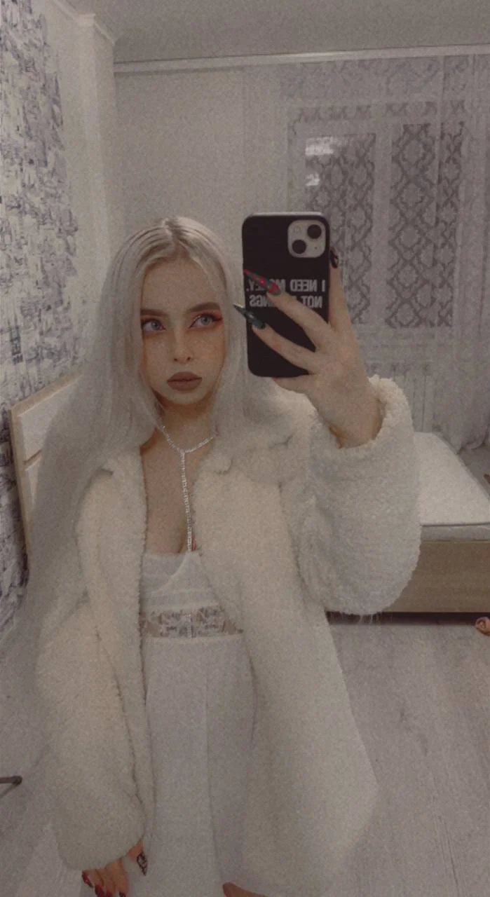 XXX Porn Photo of Nude Alice_Halle 14