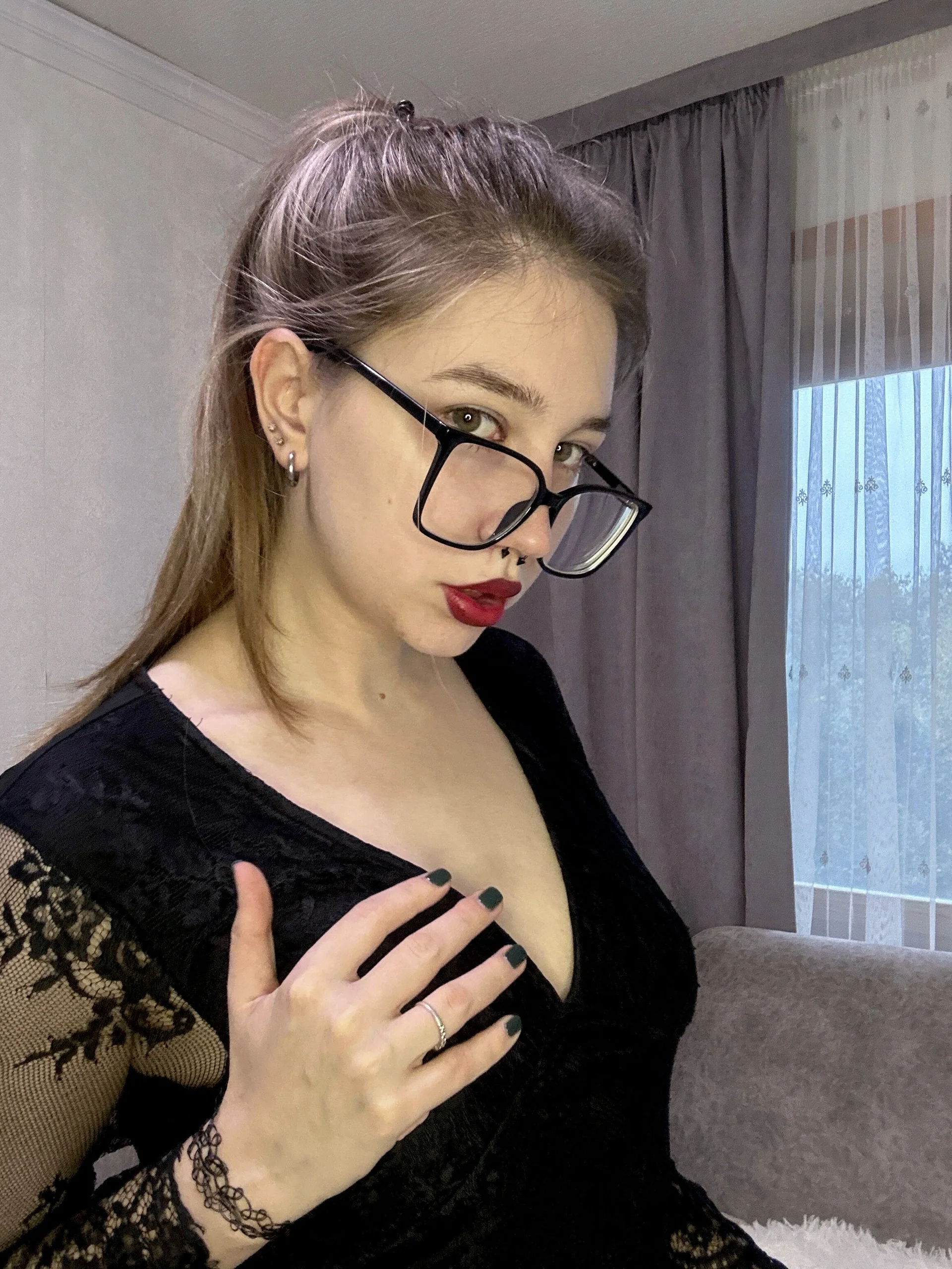 XXX Porn Photo of Nude MollyOrgazm 2