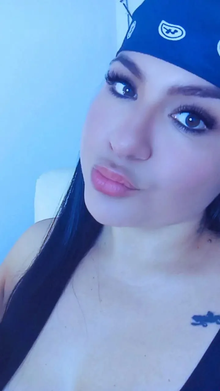 XXX Porn Photo of Nude _curvy_latina 3