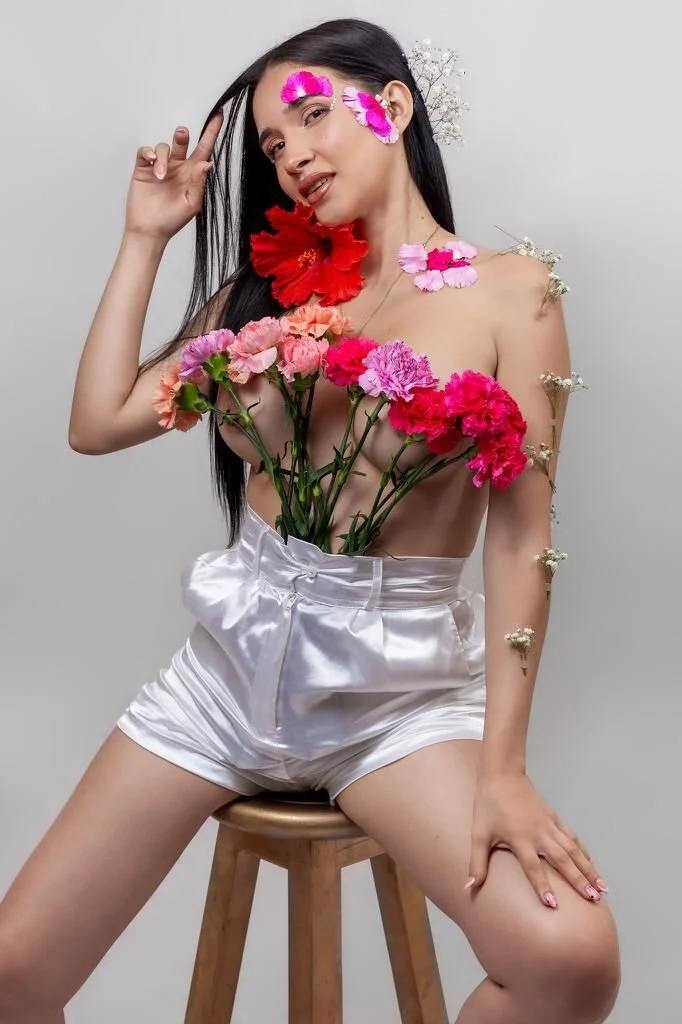 XXX Porn Photo of Nude victoria_adams07 10