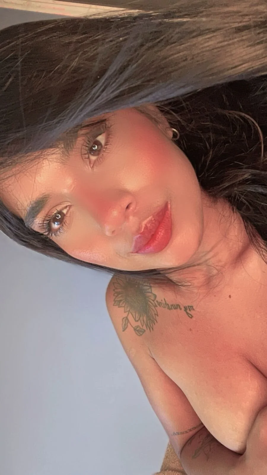XXX Porn Photo of Nude carol_69 1