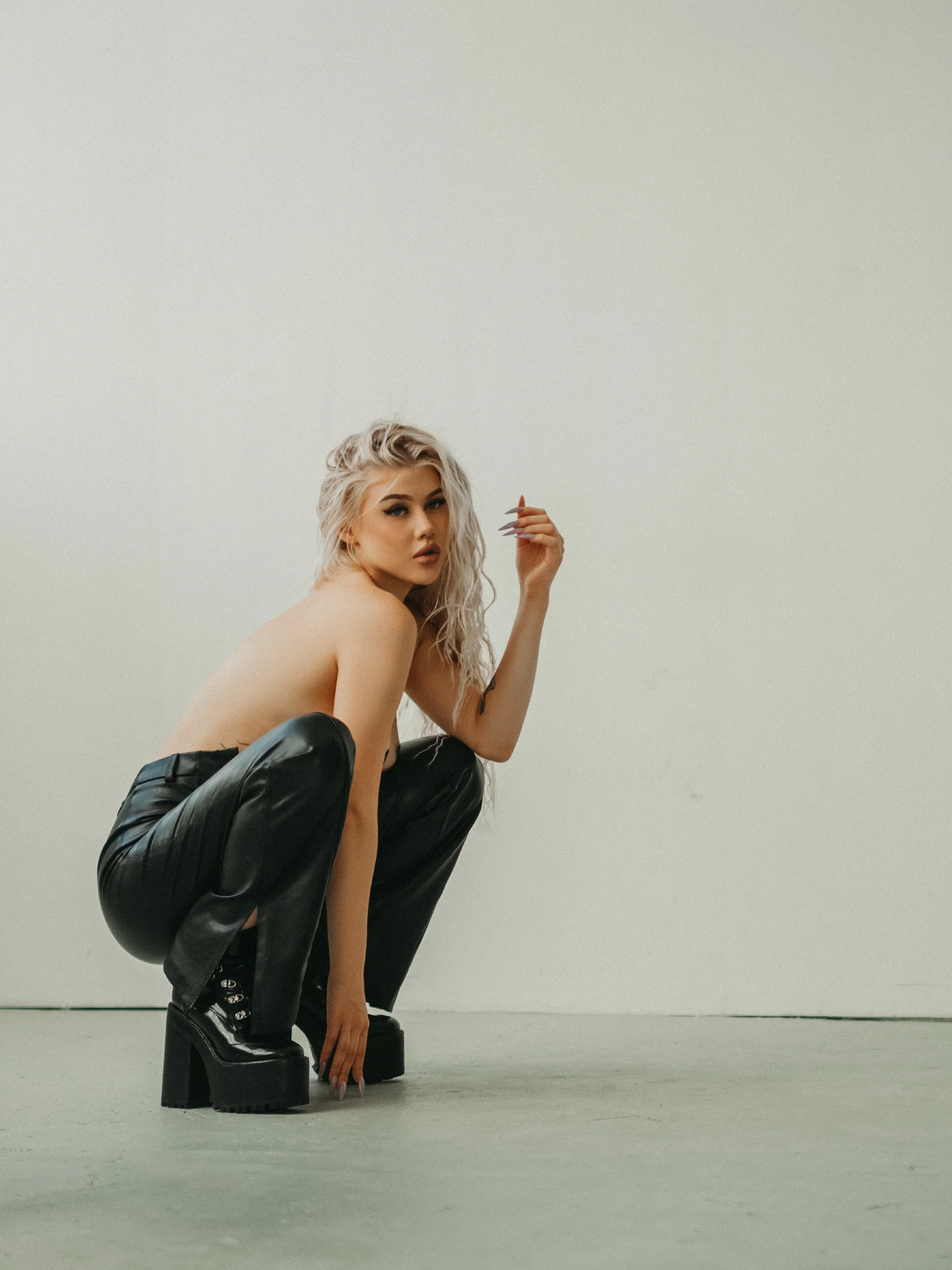 XXX Porn Photo of Nude Kiara_ro_ 2
