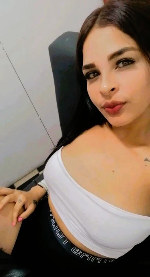 XXX Porn Photo of Nude Laura_hottt 6