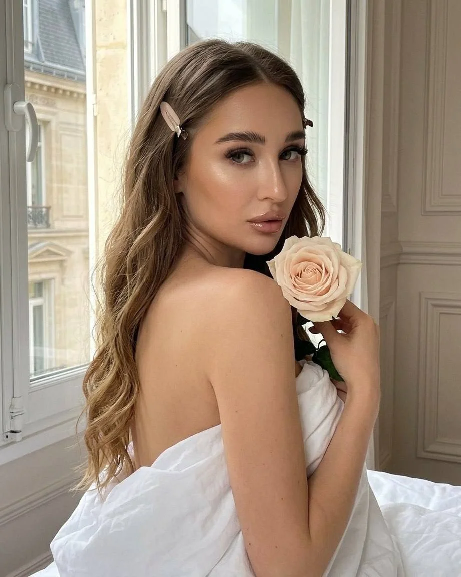 XXX Porn Photo of Nude MissEvelynGlow 12