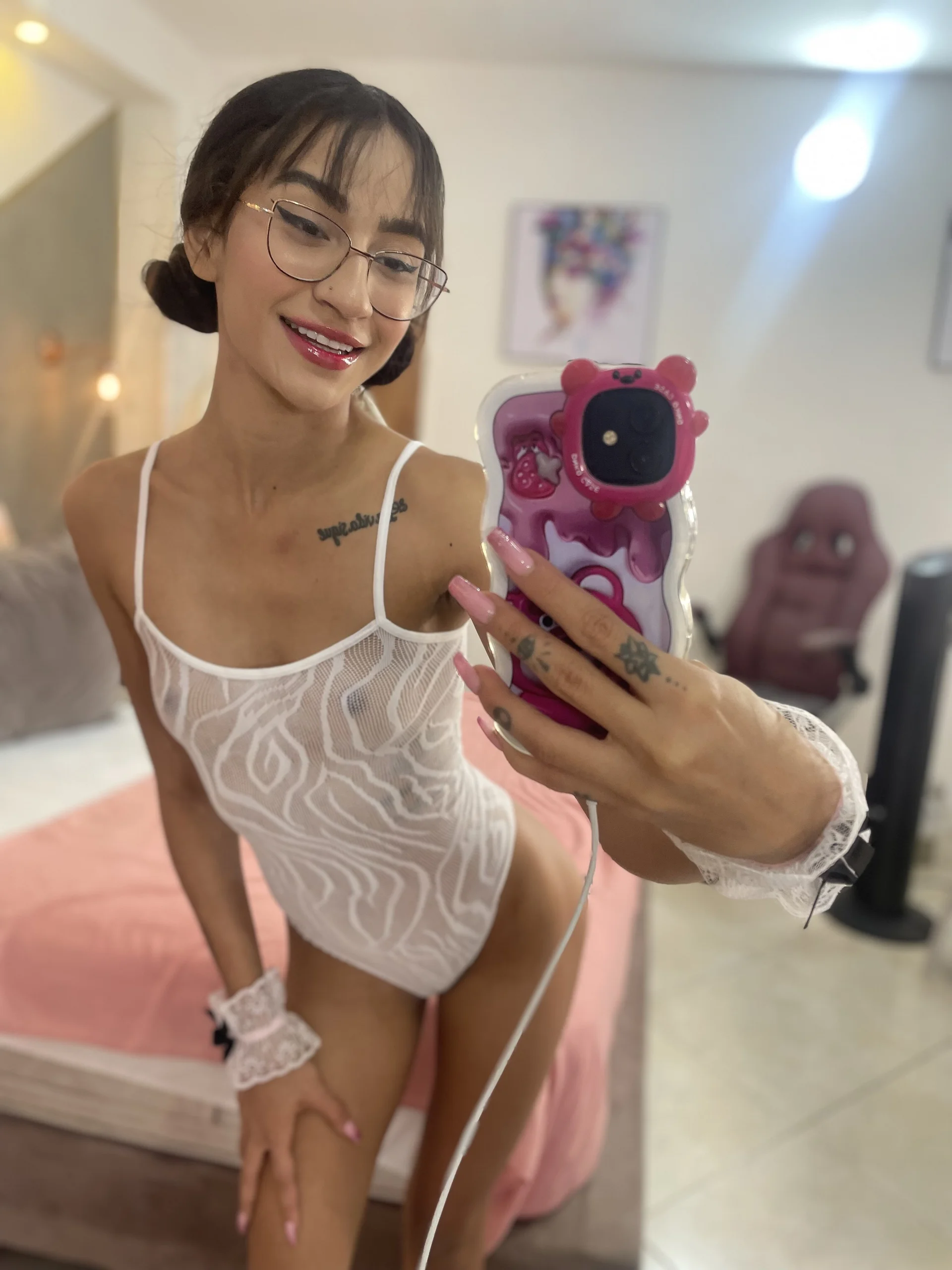 XXX Porn Photo of Nude emily_daarell 3