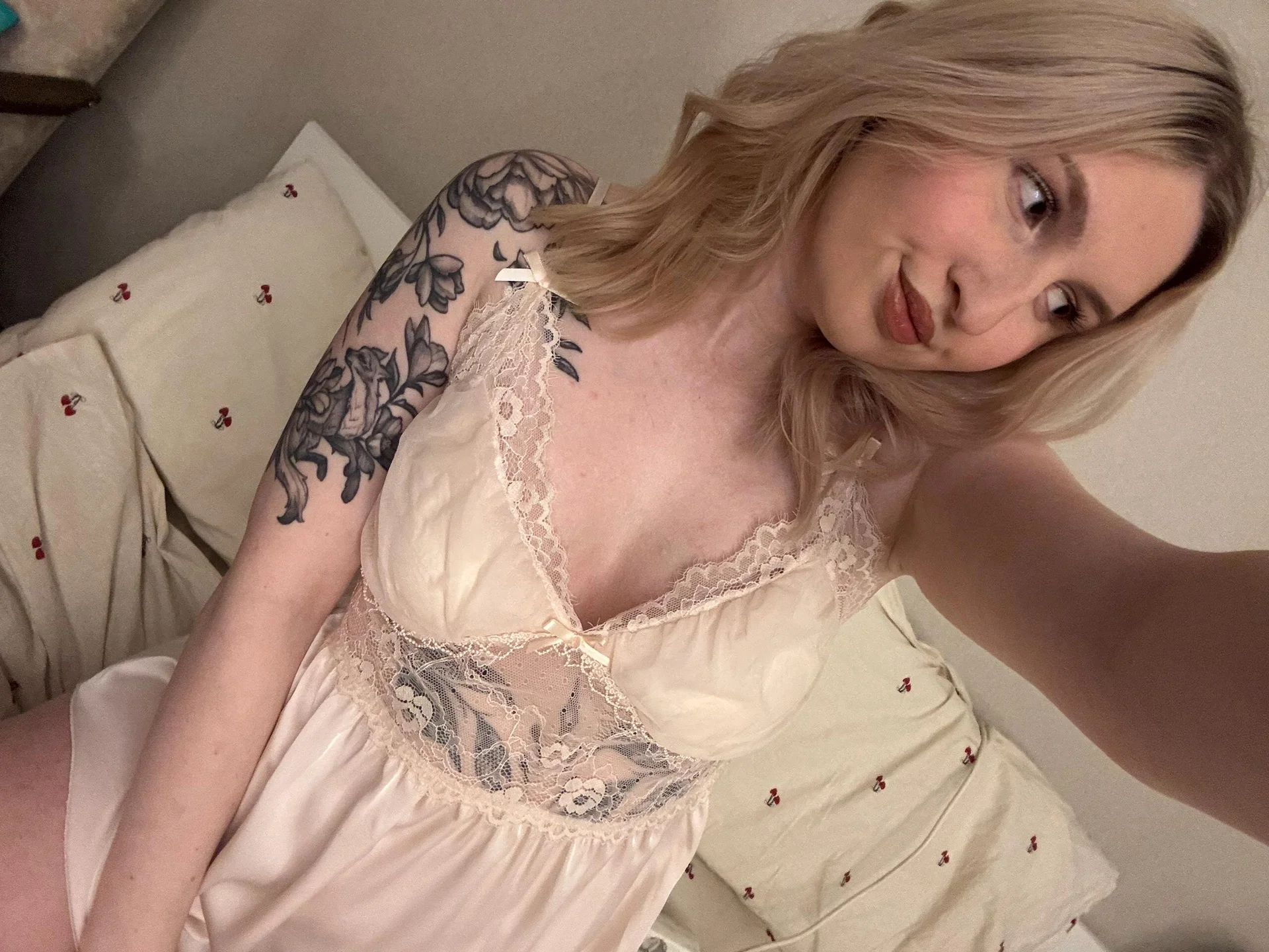 XXX Porn Photo of Nude _BlushBerry_ 3