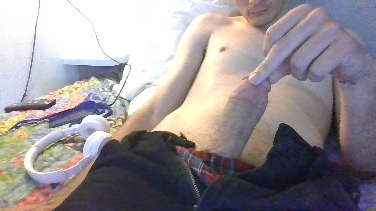 XXX Porn Photo of Nude hugdickwhiteboy 2