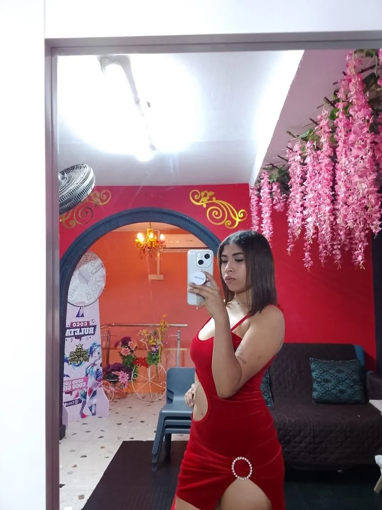 XXX Porn Photo of Nude Leslymarin_ 2