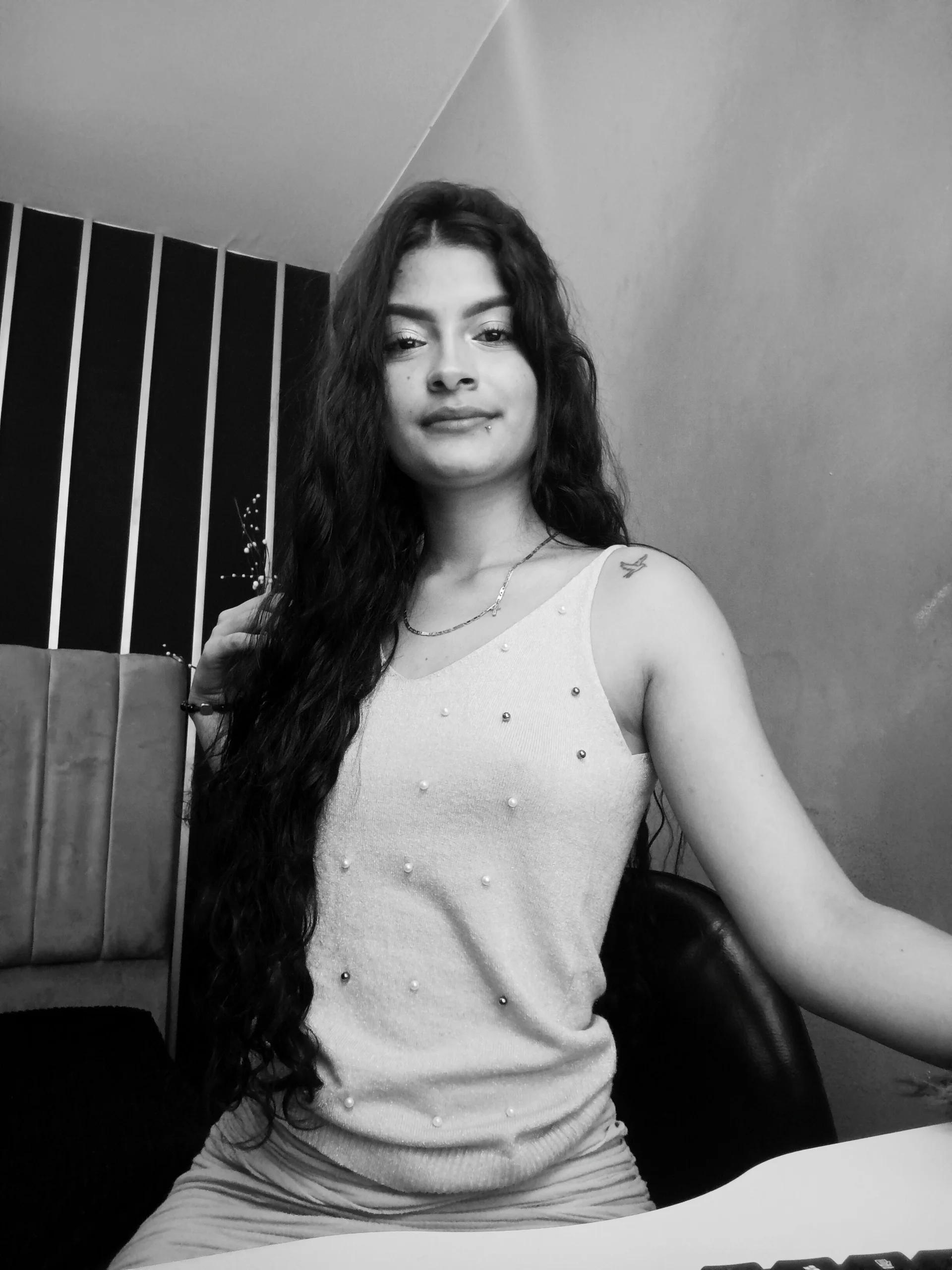 XXX Porn Photo of Nude Lyra_Siren 6
