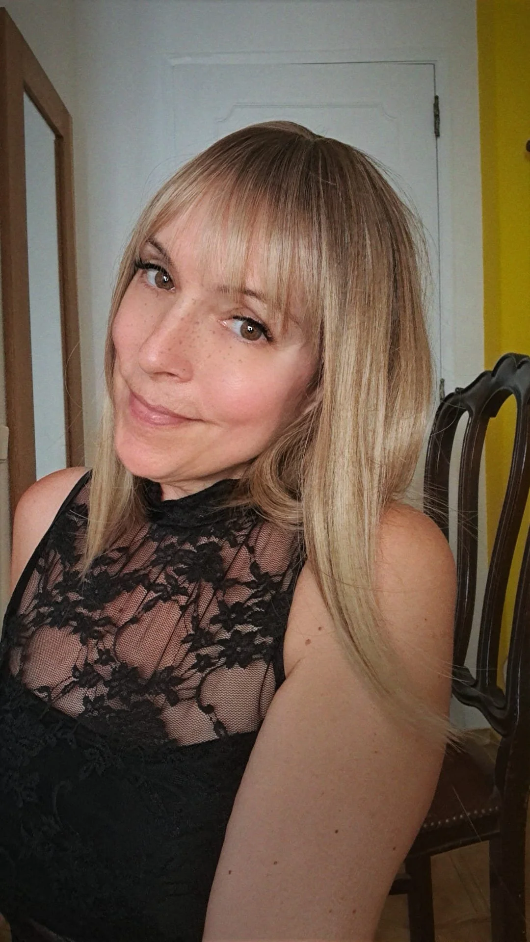 XXX Porn Photo of Nude NAWTYClassyBritMILF 22