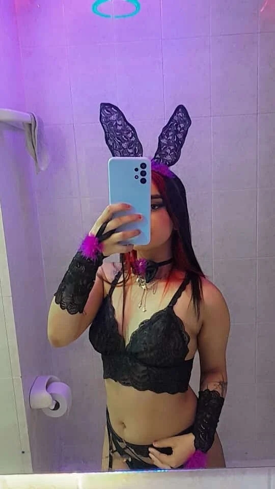 XXX Porn Photo of Nude coraline_v 16