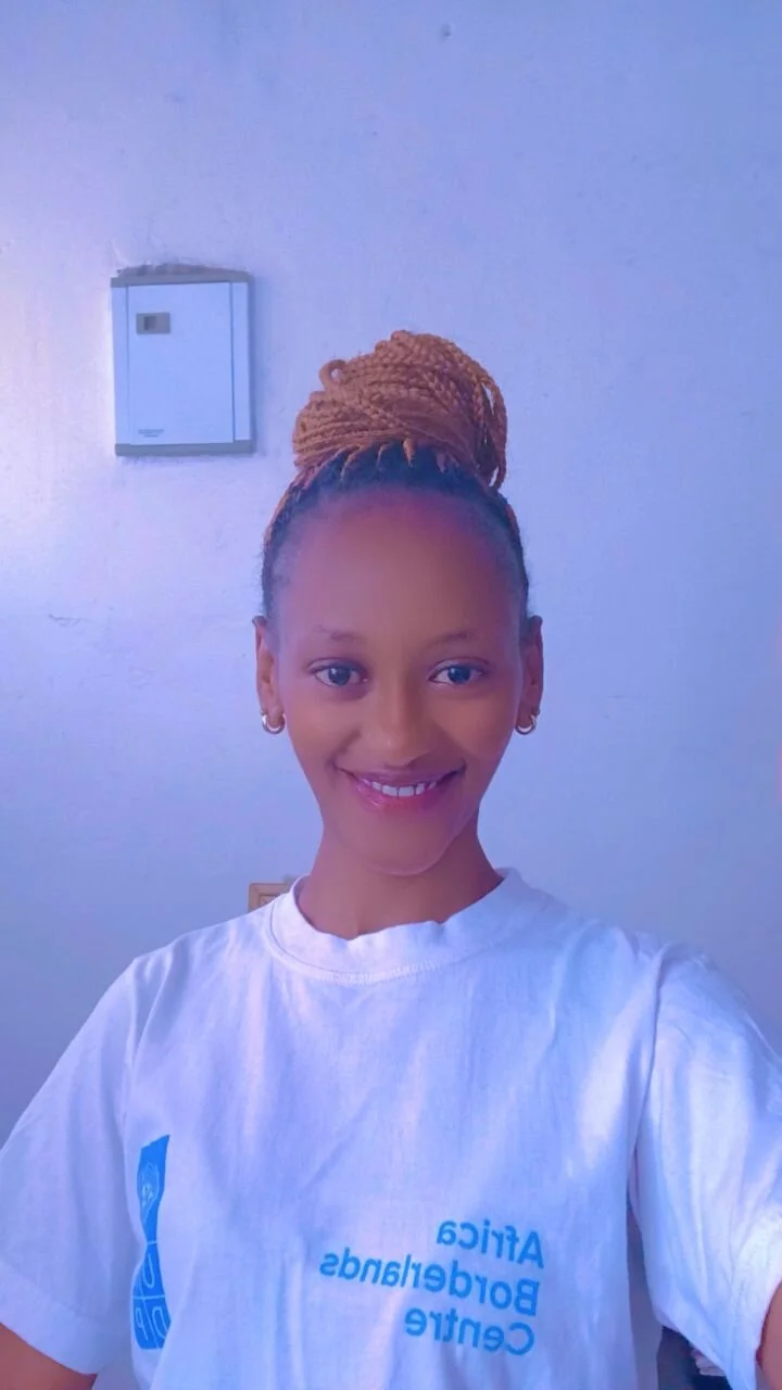 XXX Porn Photo of Nude smileygal 1