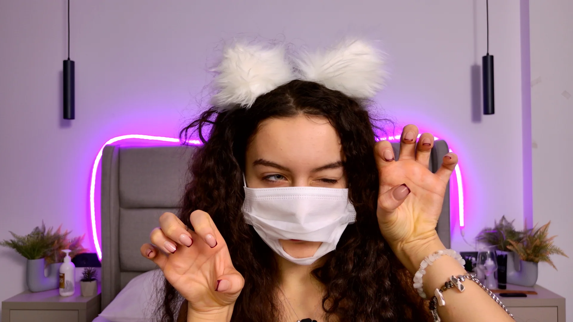 XXX Porn Photo of Nude Luna_Starlight 15