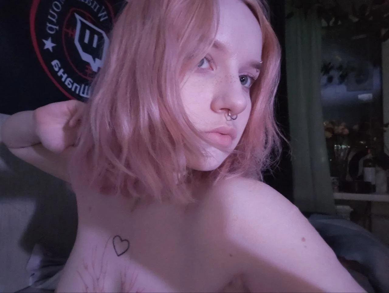 XXX Porn Photo of Nude godlikegirlyy 2