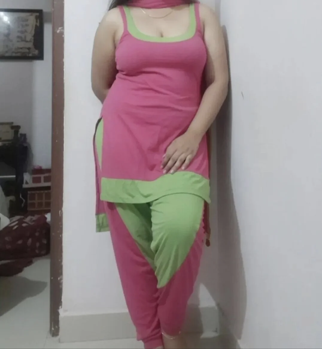 XXX Porn Photo of Nude snehahotgirl 2