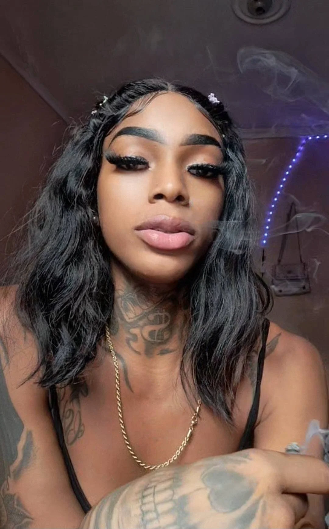 XXX Porn Photo of Nude badgirls_cx 1
