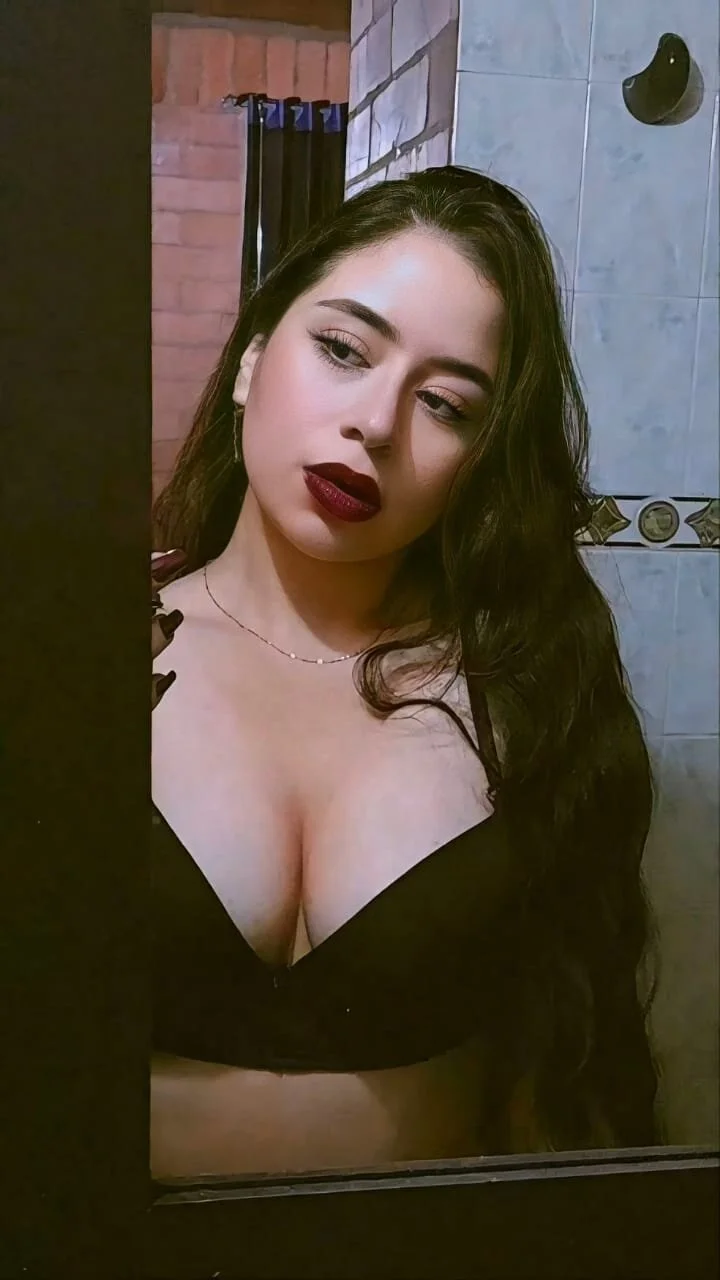 XXX Porn Photo of Nude CandyOreo 2