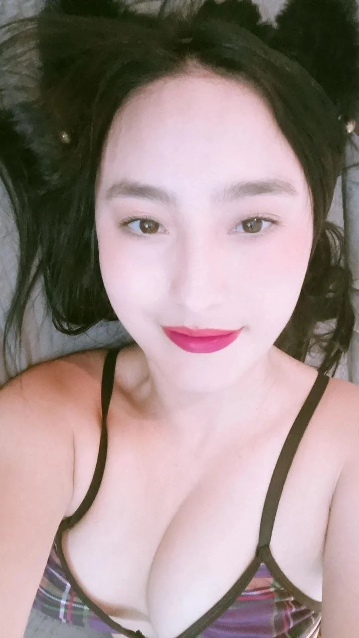 XXX Porn Photo of Nude emily_vermont 20