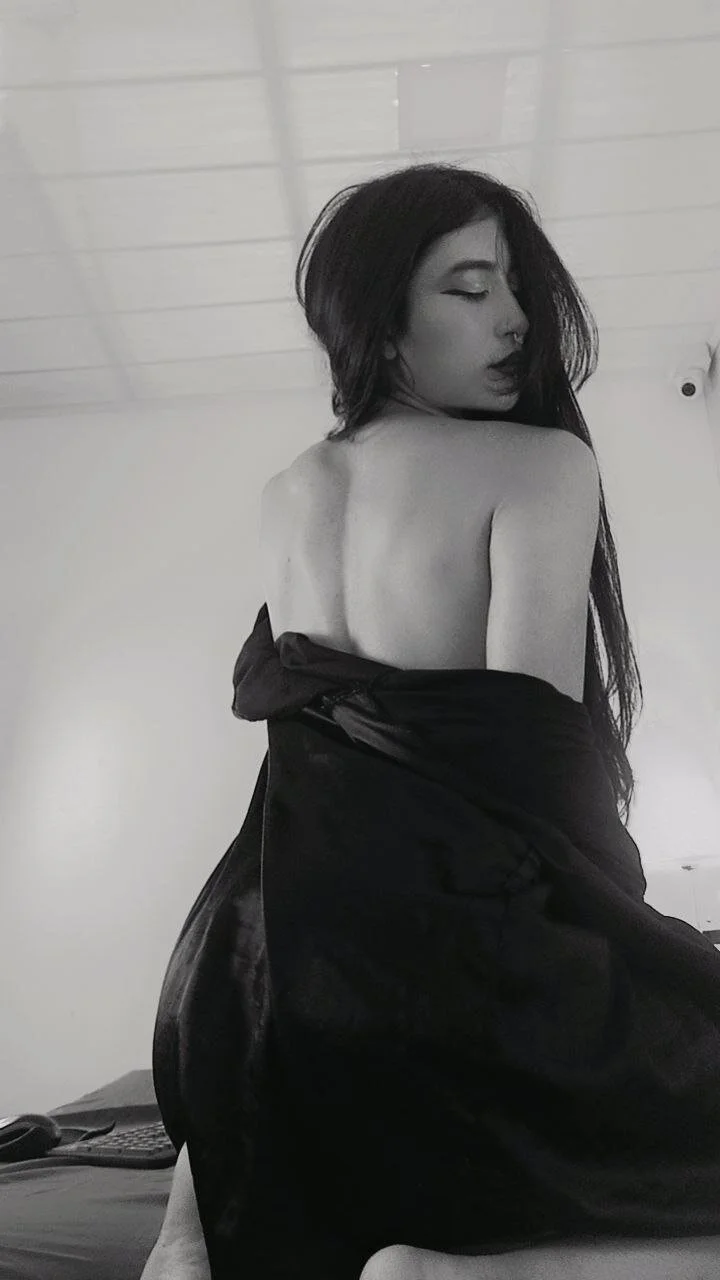 Tahara_Romanov