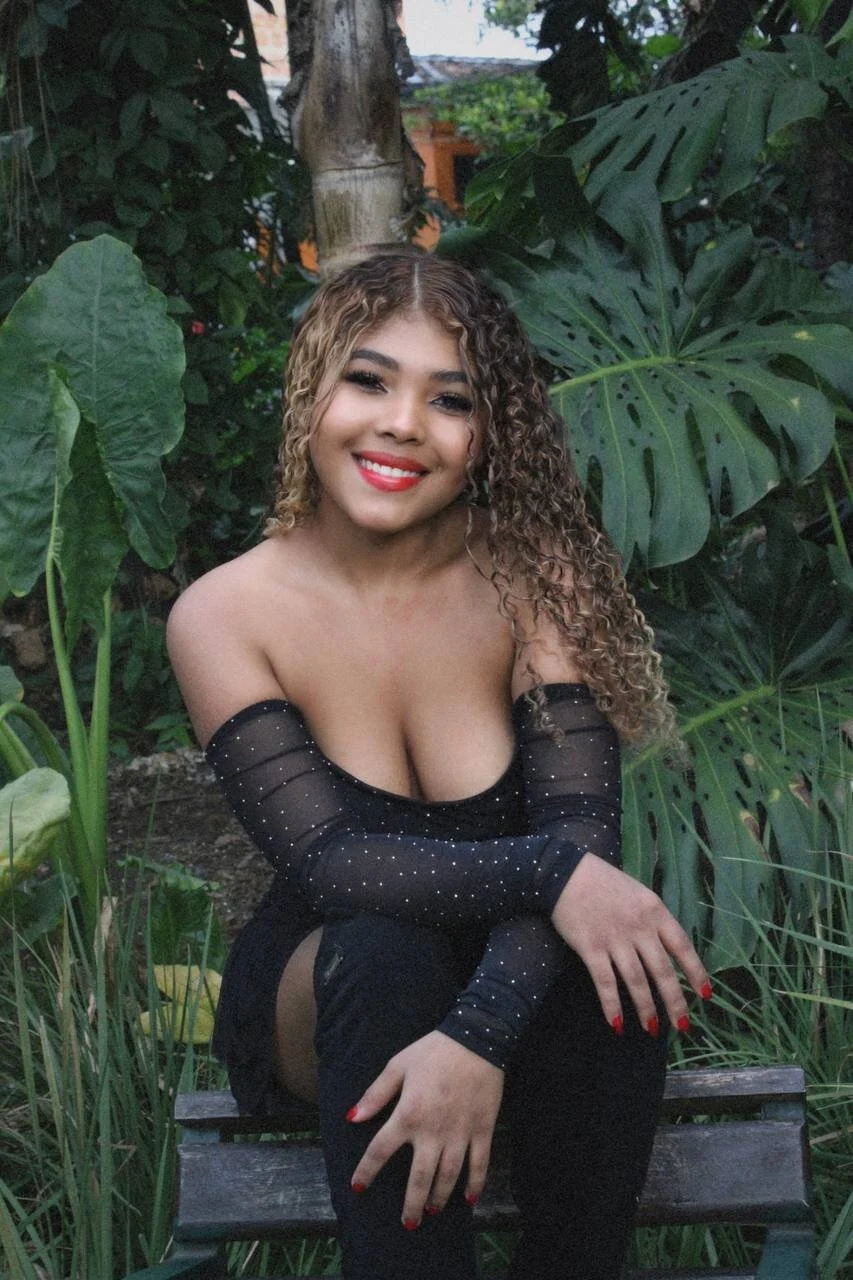 XXX Porn Photo of Nude KiiaraaMoon 47