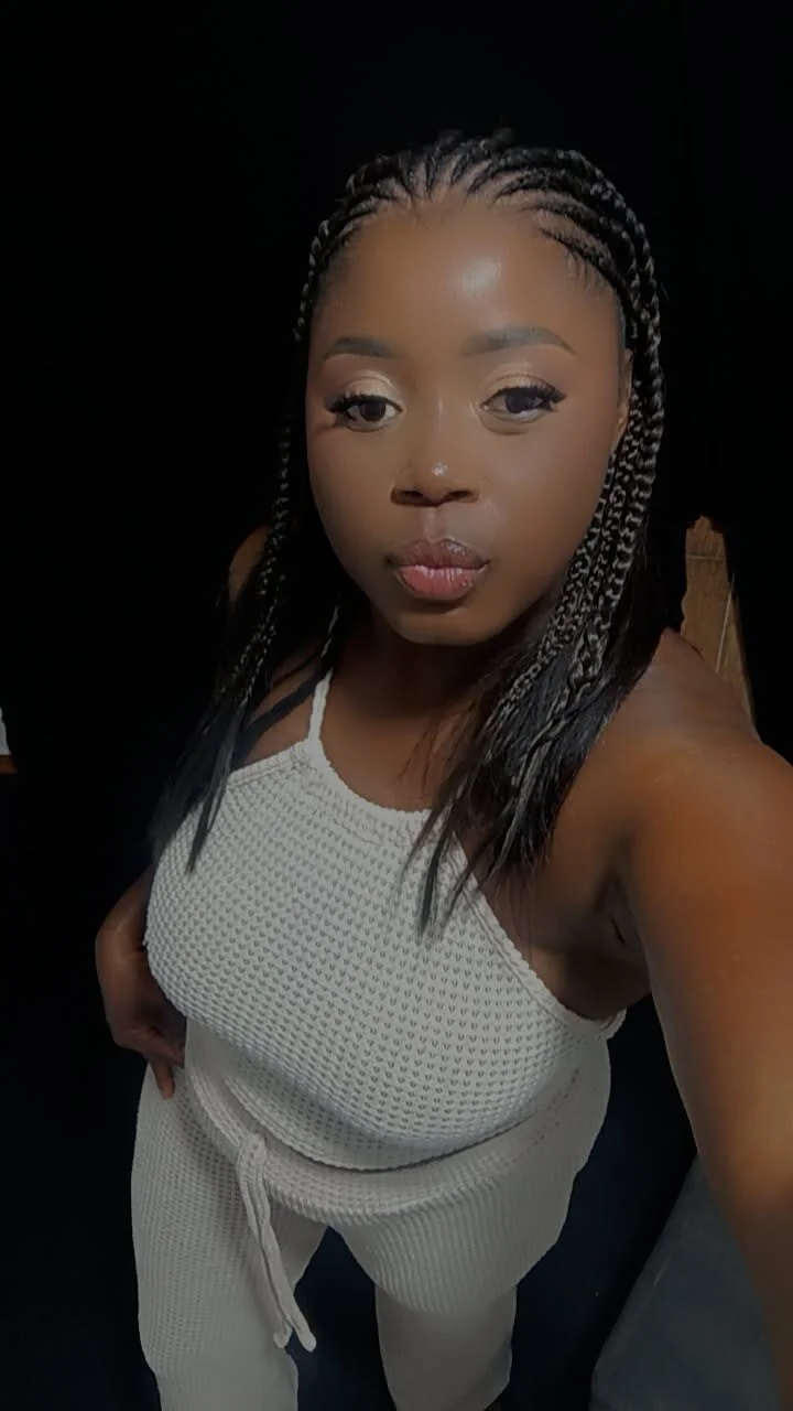 XXX Porn Photo of Nude Chleo__ 3