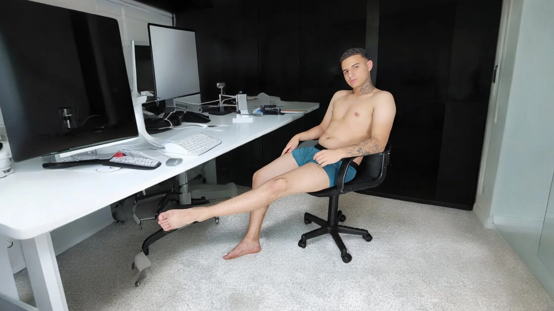 XXX Porn Photo of Nude simookeler 4