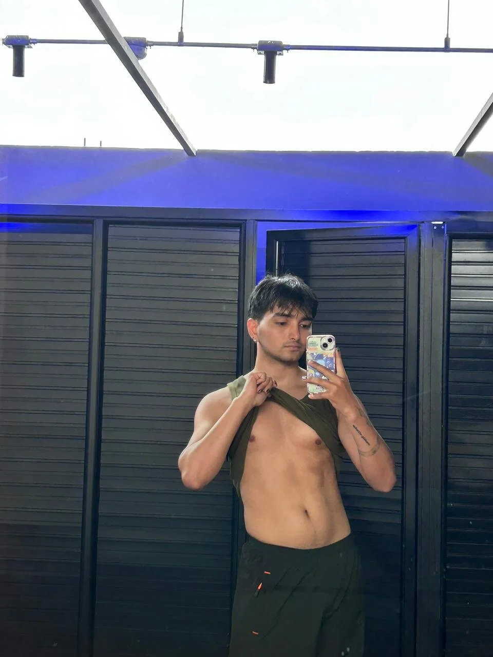 XXX Porn Photo of Nude Archie_77 3