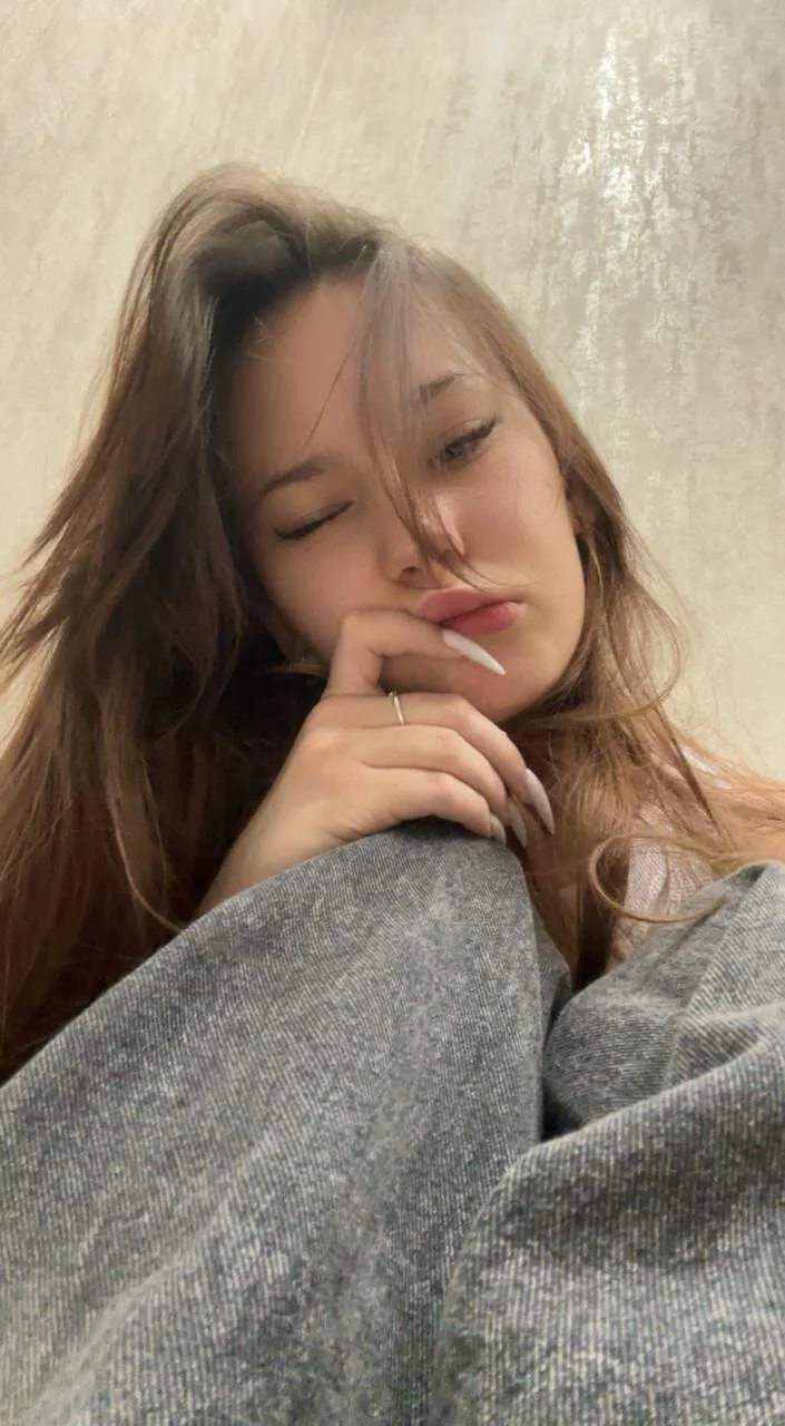 XXX Porn Photo of Nude emmelieflorence 15