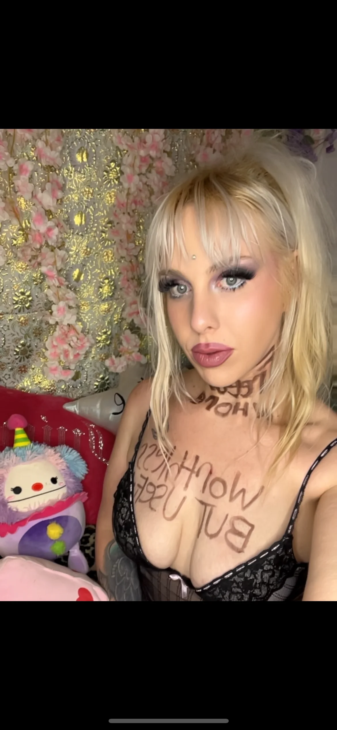 XXX Porn Photo of Nude bimbopixxxie 4