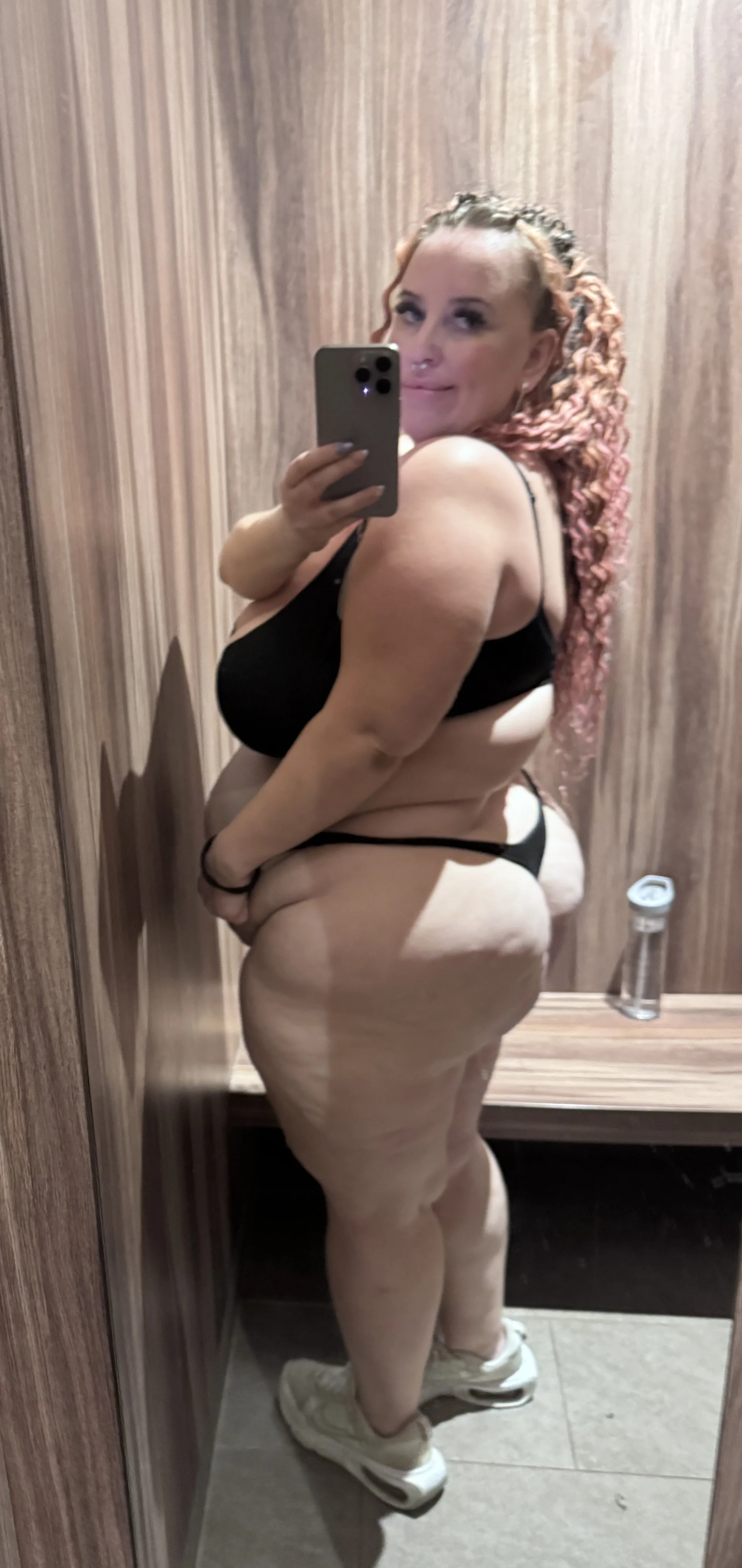 XXX Porn Photo of Nude CurvyDoll_KateX 38