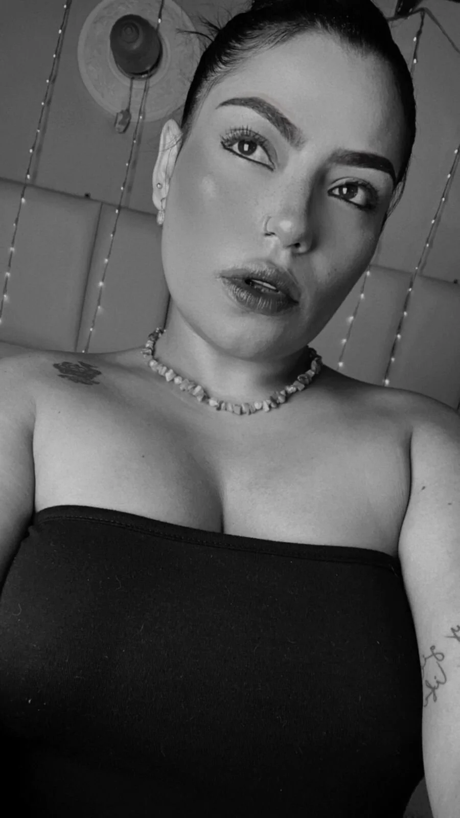 XXX Porn Photo of Nude kiana_cream 592