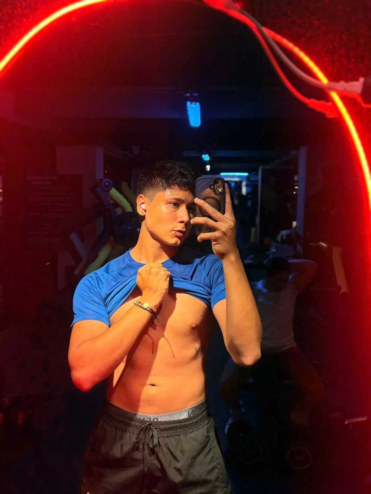 XXX Porn Photo of Nude Rayden_Boy 4