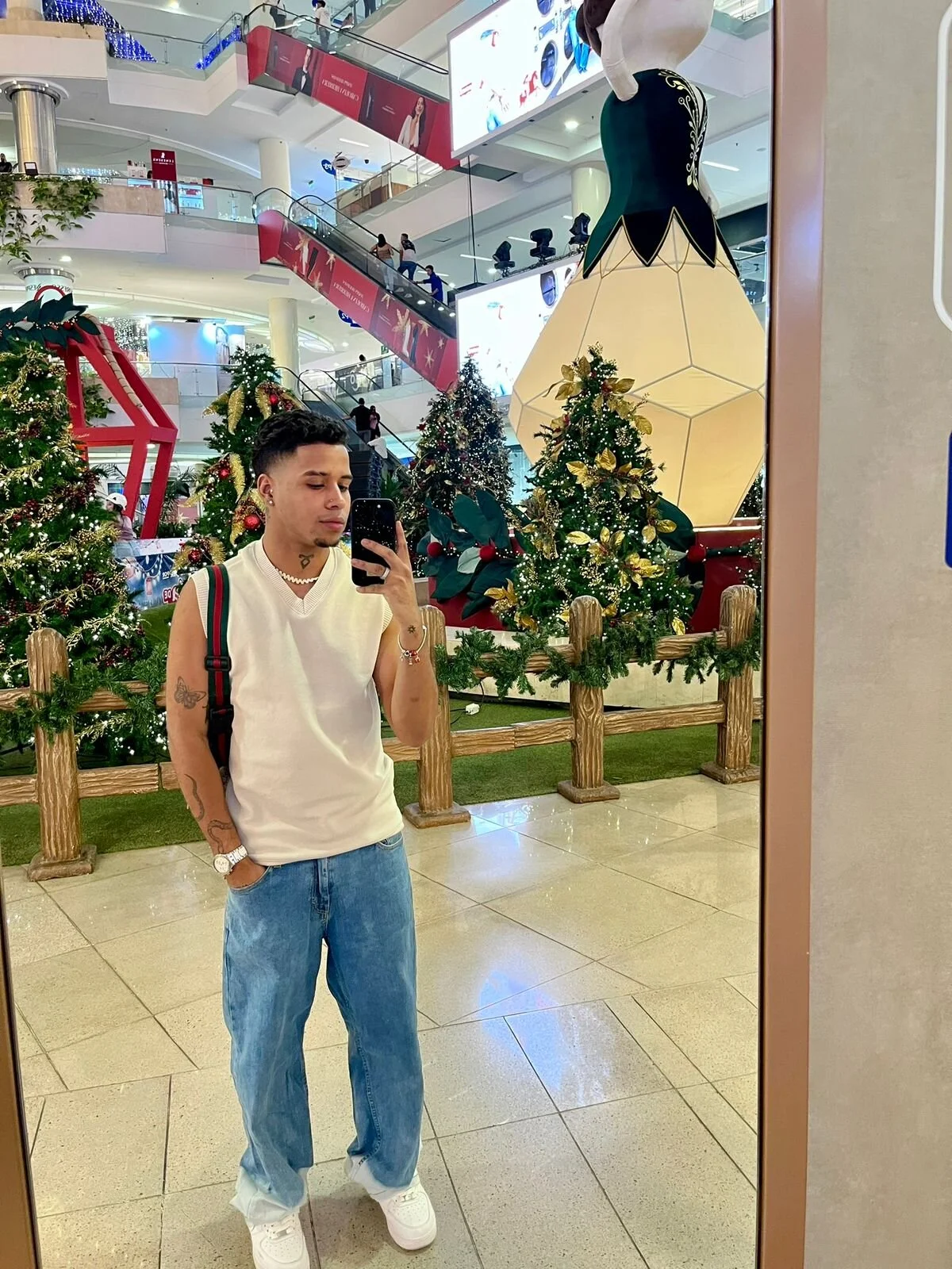 XXX Porn Photo of Nude Boys_Benkosky 3