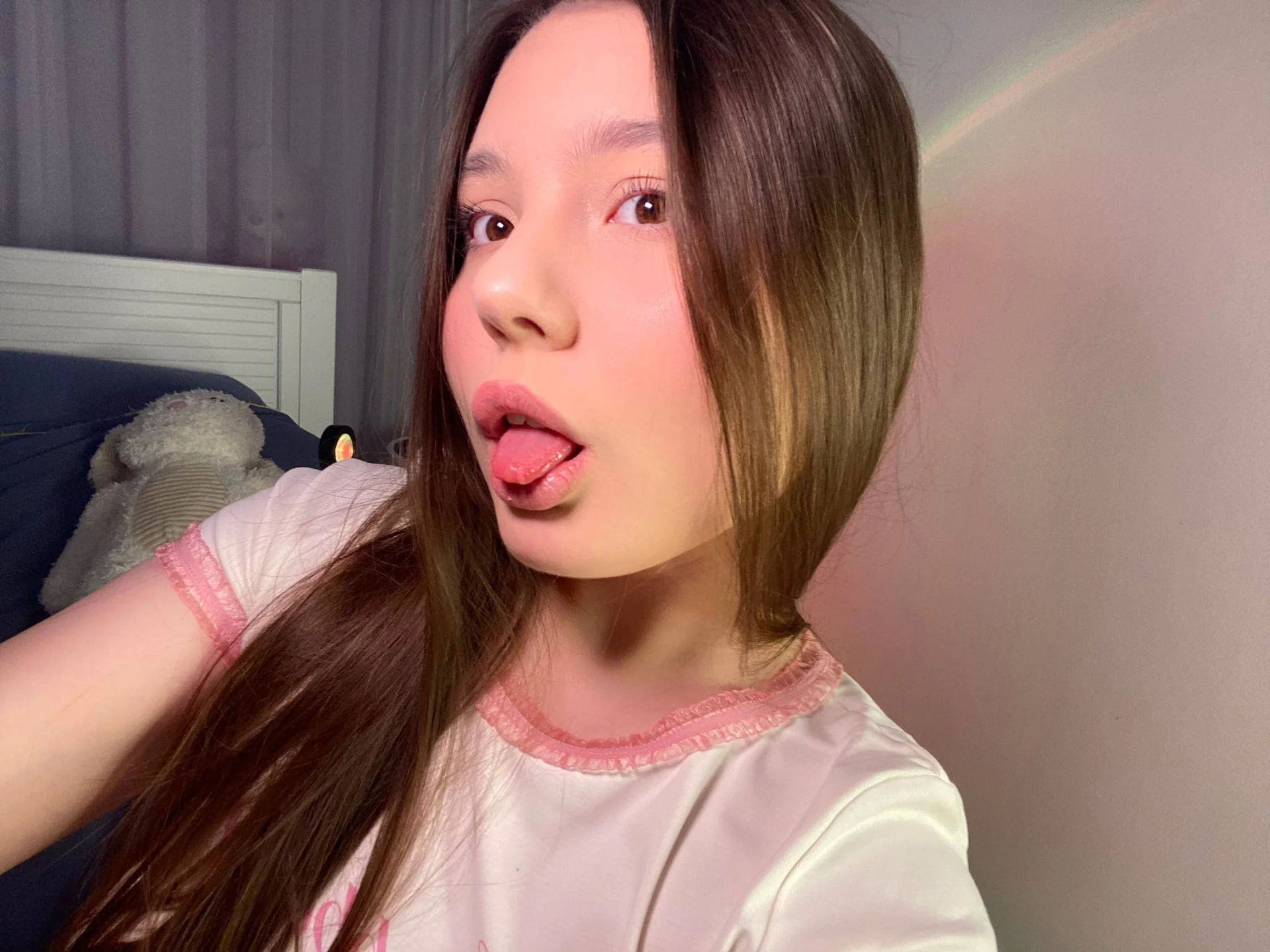 XXX Porn Photo of Nude lilkisslina 3