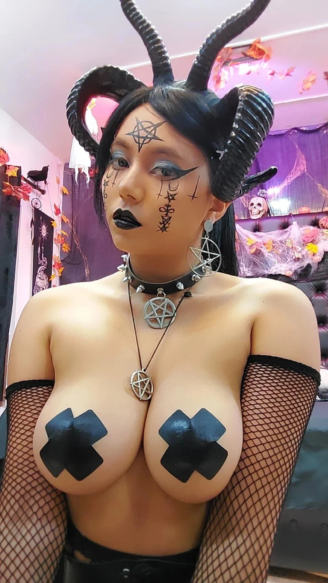 XXX Porn Photo of Nude AlexHoe_ 69