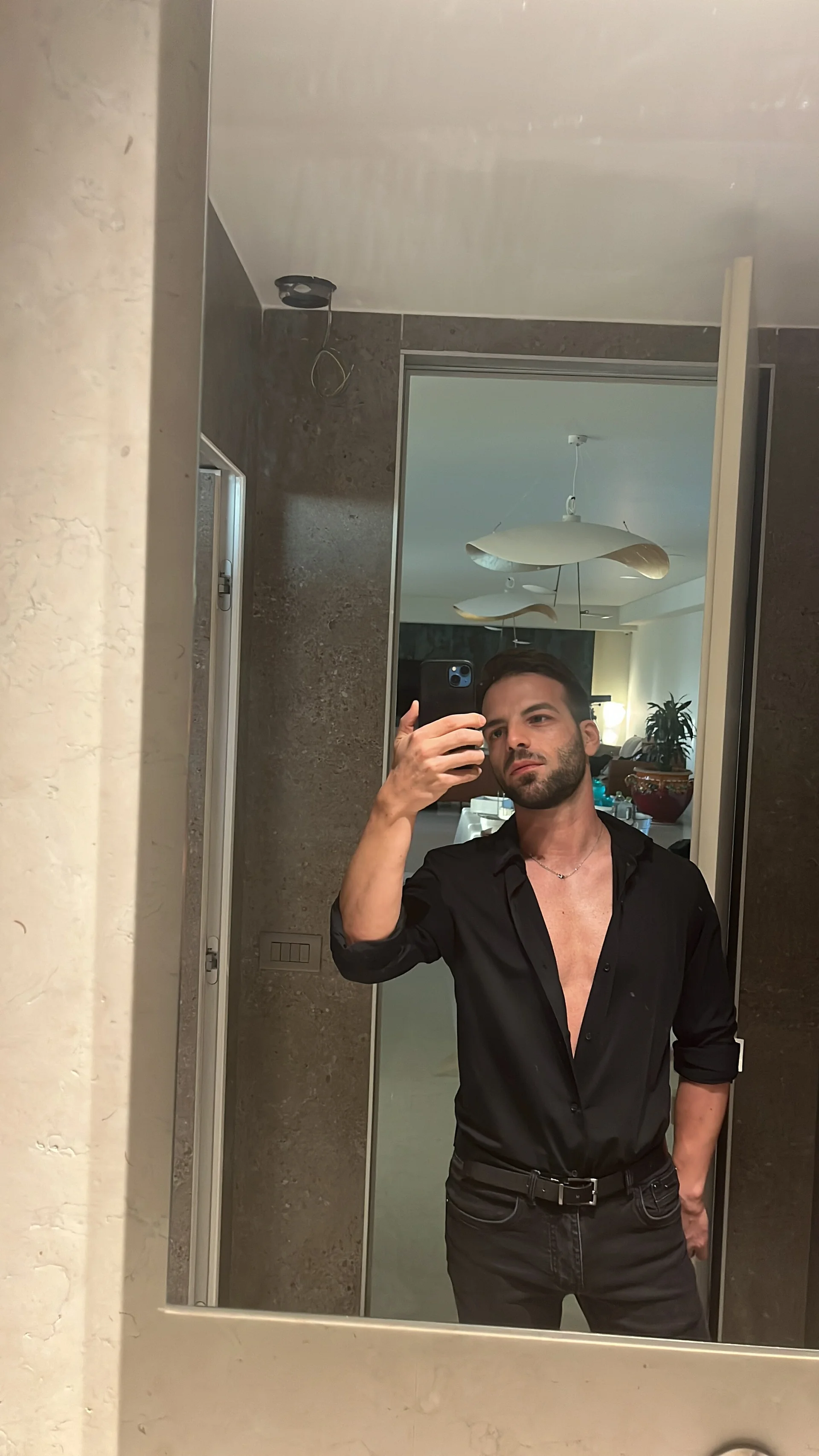 XXX Porn Photo of Nude Roberto081www 5