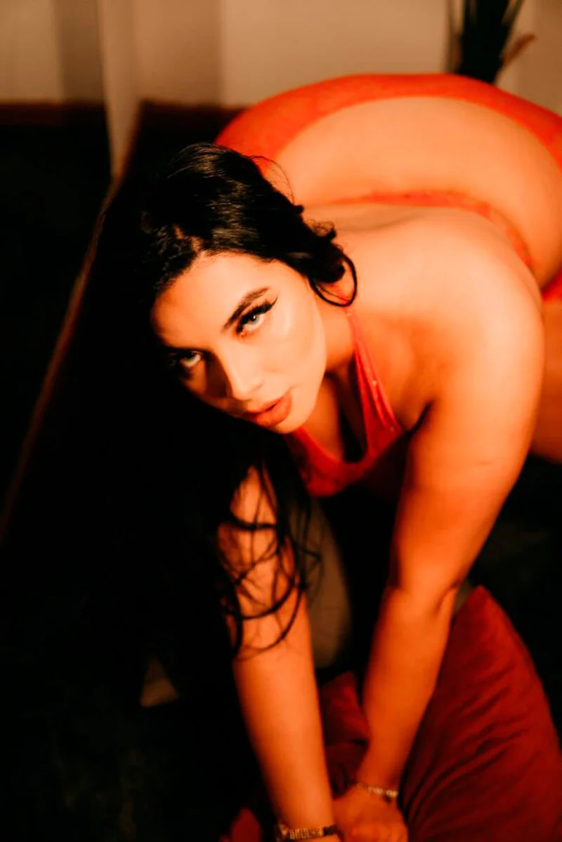XXX Porn Photo of Nude allizon_jay 8
