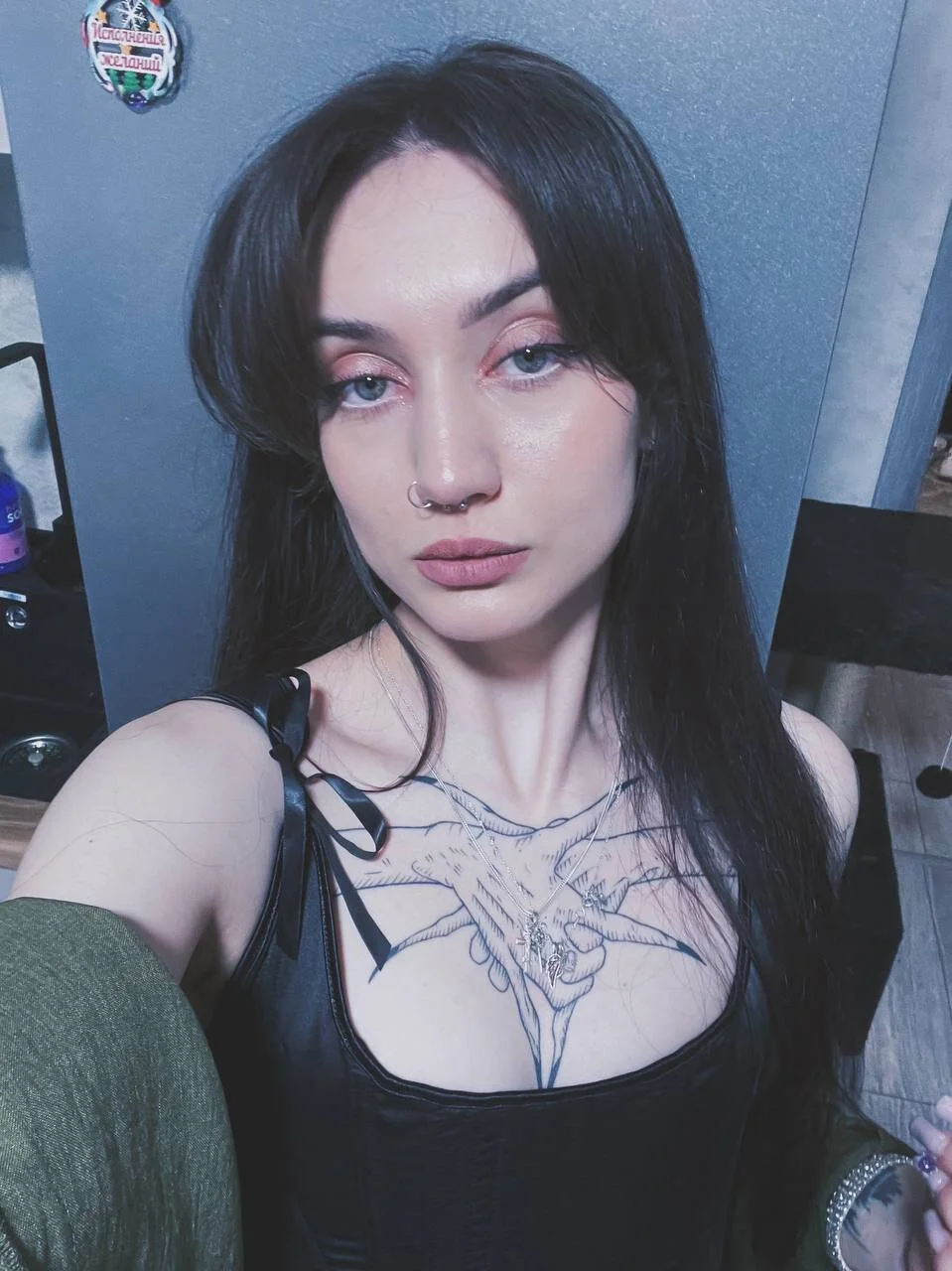 XXX Porn Photo of Nude olivianorton 10