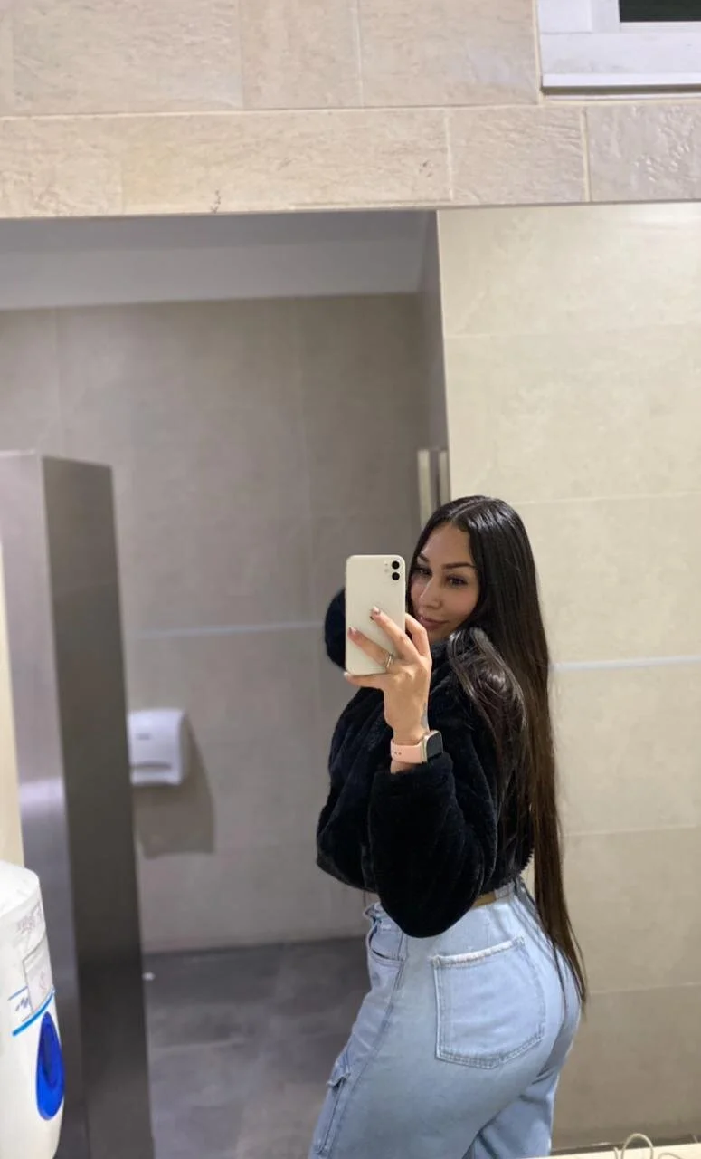 XXX Porn Photo of Nude kylie_pregnat 5