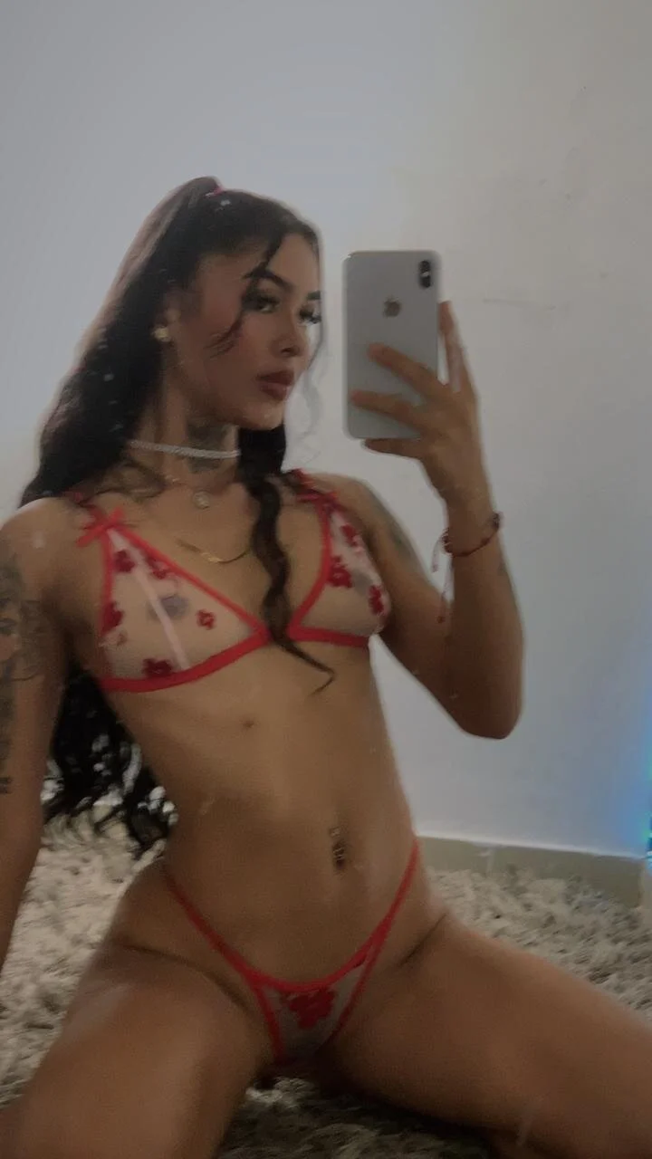 XXX Porn Photo of Nude Ameliejoness_ 1