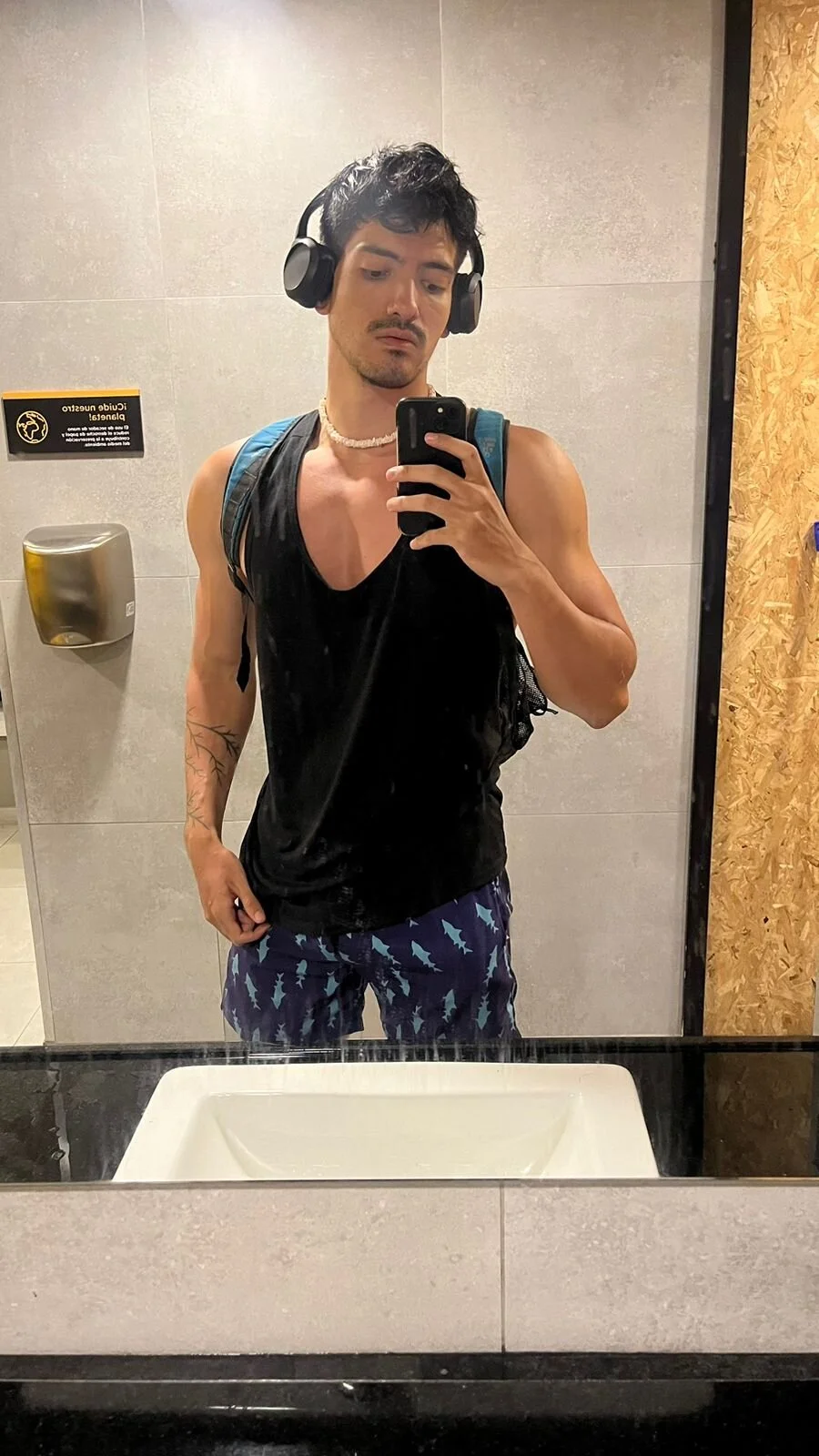 XXX Porn Photo of Nude bbbeachboy 124