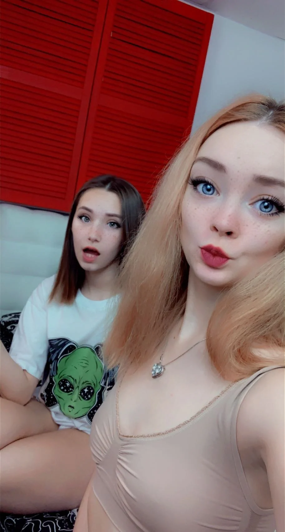 XXX Porn Photo of Nude Radiants_two 12